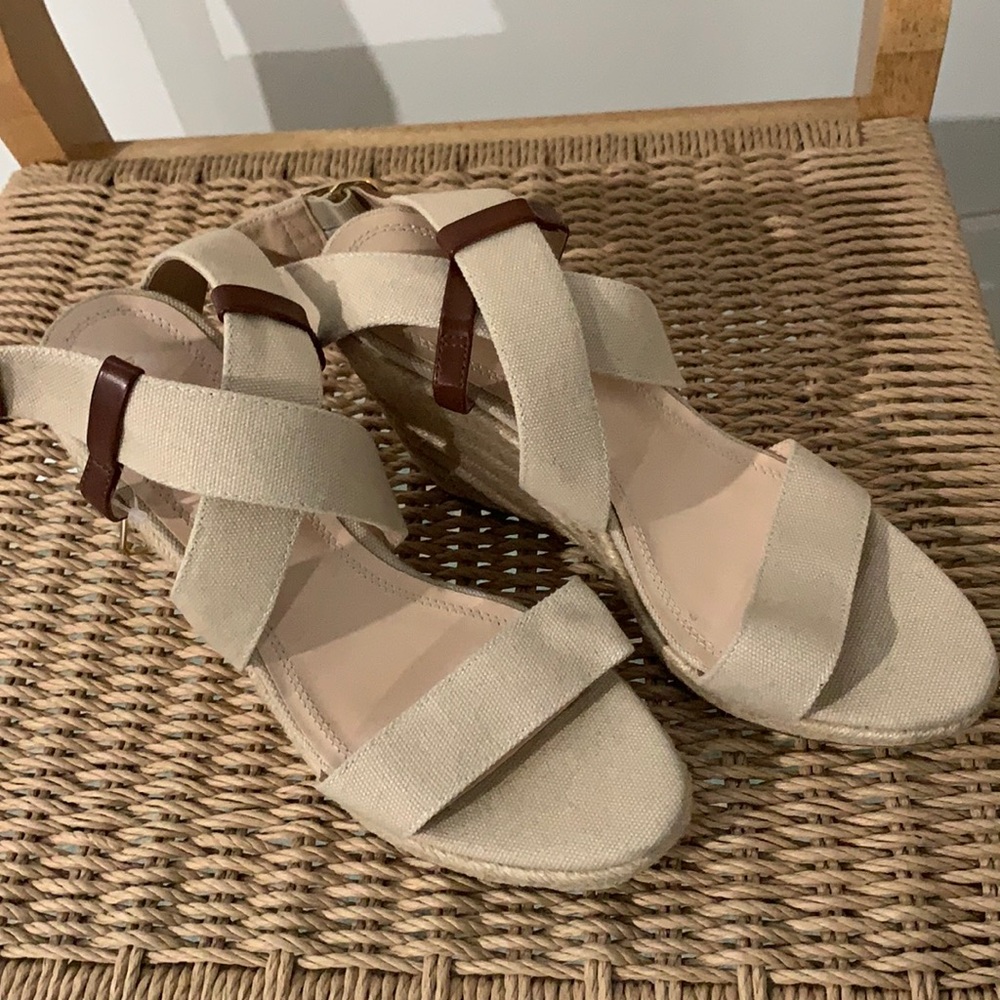Banana republic wedge